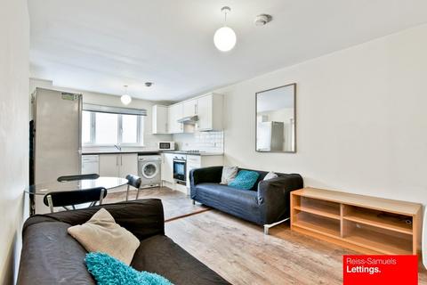 3 bedroom apartment to rent, Ambassador Square, Canary Wharf, London E14