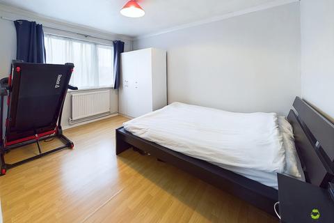 6 Millbrook Avenue, Welling, DA16 2QQ