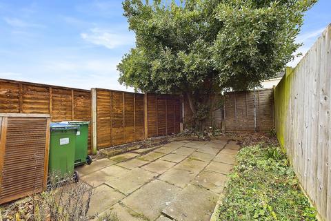 6 Millbrook Avenue, Welling, DA16 2QQ