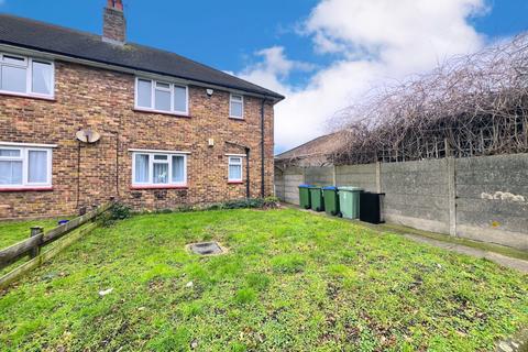 4 Hadlow Road, Welling