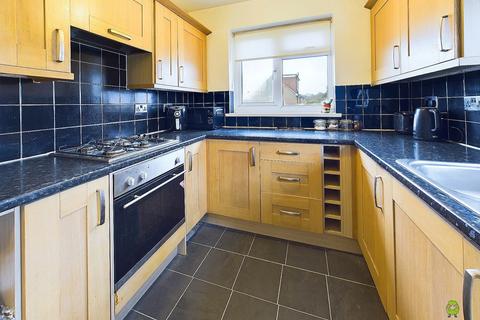 4 Hadlow Road, Welling, DA16 1AT