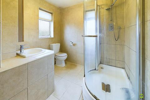 4 Hadlow Road, Welling, DA16 1AT