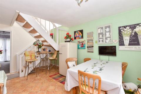 5 Epsom Place, Cranleigh, GU6 7ET