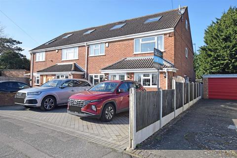 5 bedroom semi-detached house for sale, Hempstead Road, Hempstead, Gillingham