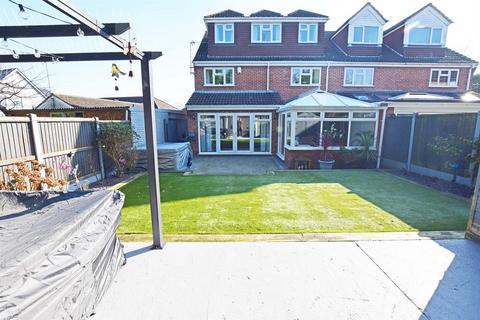 5 bedroom semi-detached house for sale, Hempstead Road, Hempstead, Gillingham