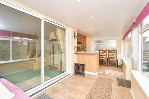 2 bedroom semi-detached bungalow for sale, Charlesworth Drive, Waterlooville, Hampshire