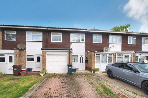 3 bedroom terraced house for sale, Wheatlands, Heston TW5