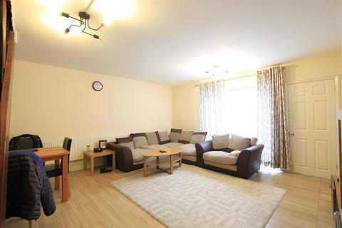 43 Wheatlands, Hounslow, TW5 0SF