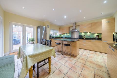 4 bedroom detached house for sale, Langley Road, Langley, Berkshire, SL3