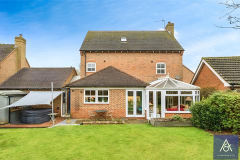 5 bedroom detached house for sale, Robin Ride, Northamptonshire NN13