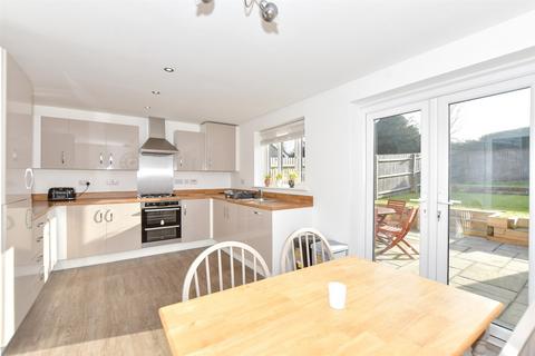 3 bedroom semi-detached house for sale, Arable Drive, Dover CT16