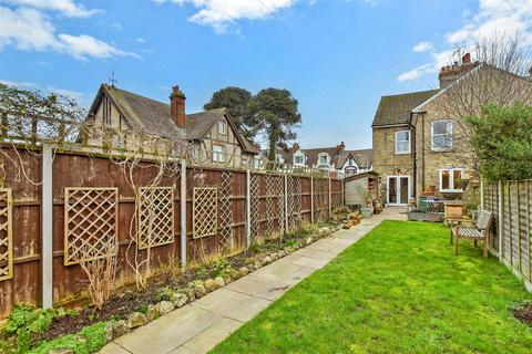 2 bedroom semi-detached house for sale, Holborough Road, Snodland ME6