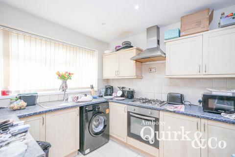 3 bedroom terraced house for sale, Lincoln Way, Canvey Island, SS8