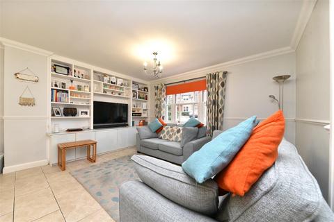 5 bedroom detached house for sale, Dunwich Farm, Stevenage