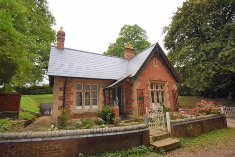 2 bedroom bungalow to rent, Stretton Sugwas, Hereford