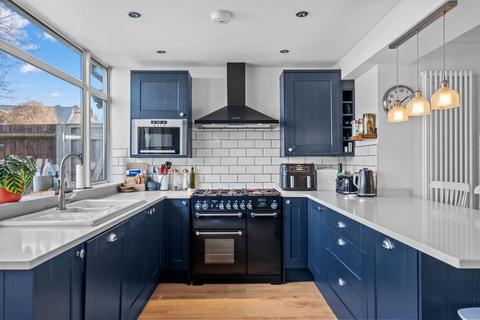 50 Buckland Way, Worcester Park, KT4 8NS