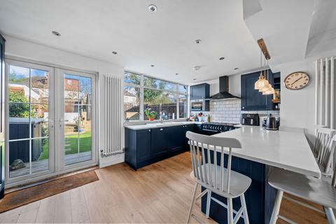 50 Buckland Way, Worcester Park, KT4 8NS