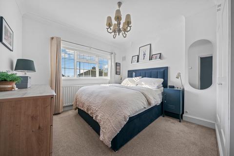 50 Buckland Way, Worcester Park, KT4 8NS