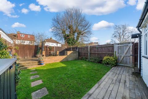 50 Buckland Way, Worcester Park, KT4 8NS