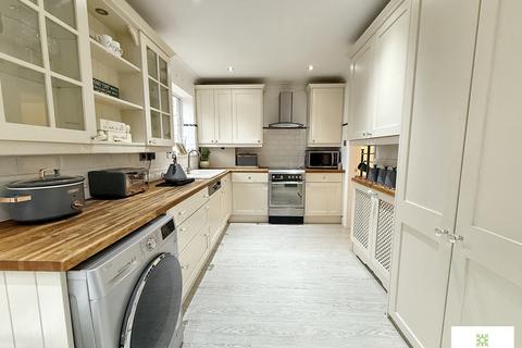 7 Captain Cooks Crescent, Marton In Cleveland, Middlesbrough, TS7 8NJ