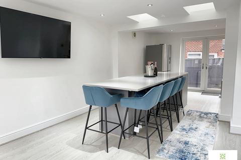 7 Captain Cooks Crescent, Marton In Cleveland, Middlesbrough, TS7 8NJ