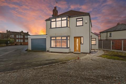 3 bedroom detached house for sale, York Road, Leeds, LS9