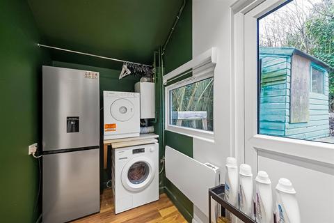 45 Whyteleafe Hill, Whyteleafe, CR3 0AJ