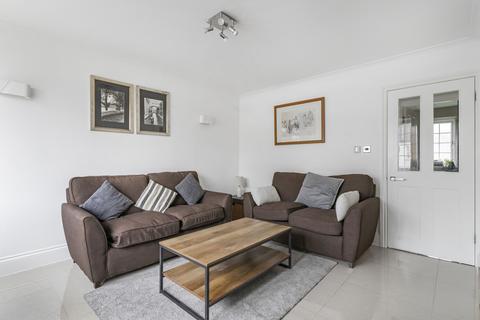 Flat 8, Byron Court Osborne Road, Thornton Heath, CR7 8PD