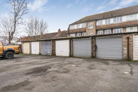 Flat 8, Byron Court Osborne Road, Thornton Heath, CR7 8PD