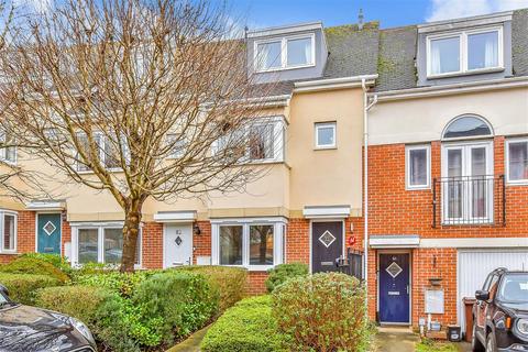 1 bedroom ground floor flat for sale, Addison Road, Tunbridge Wells, Kent