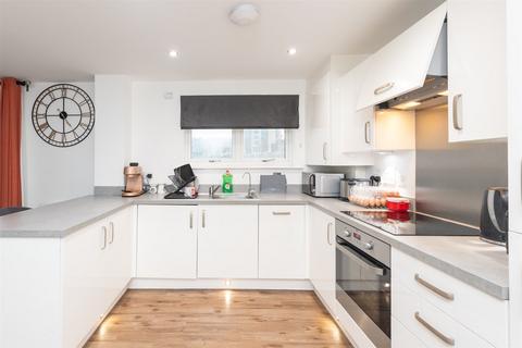 4 Eyres Drive, Castle Hill, Swanscombe, DA10 1DG
