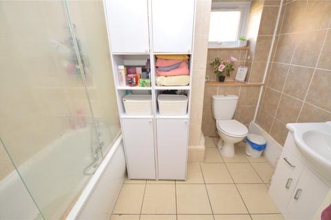 3 bedroom end of terrace house for sale, Winchester Gardens, Luton, Bedfordshire, LU3