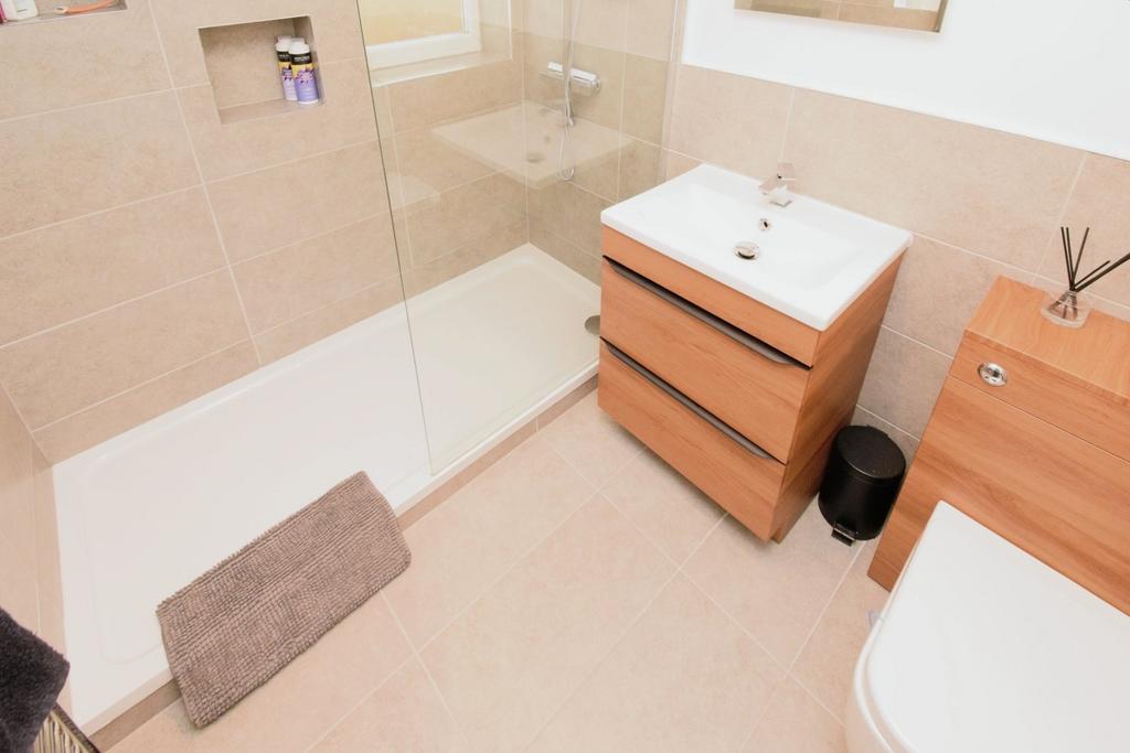 Ensuite