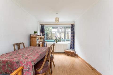 23 Rumplecroft, Otley, LS21 2RE
