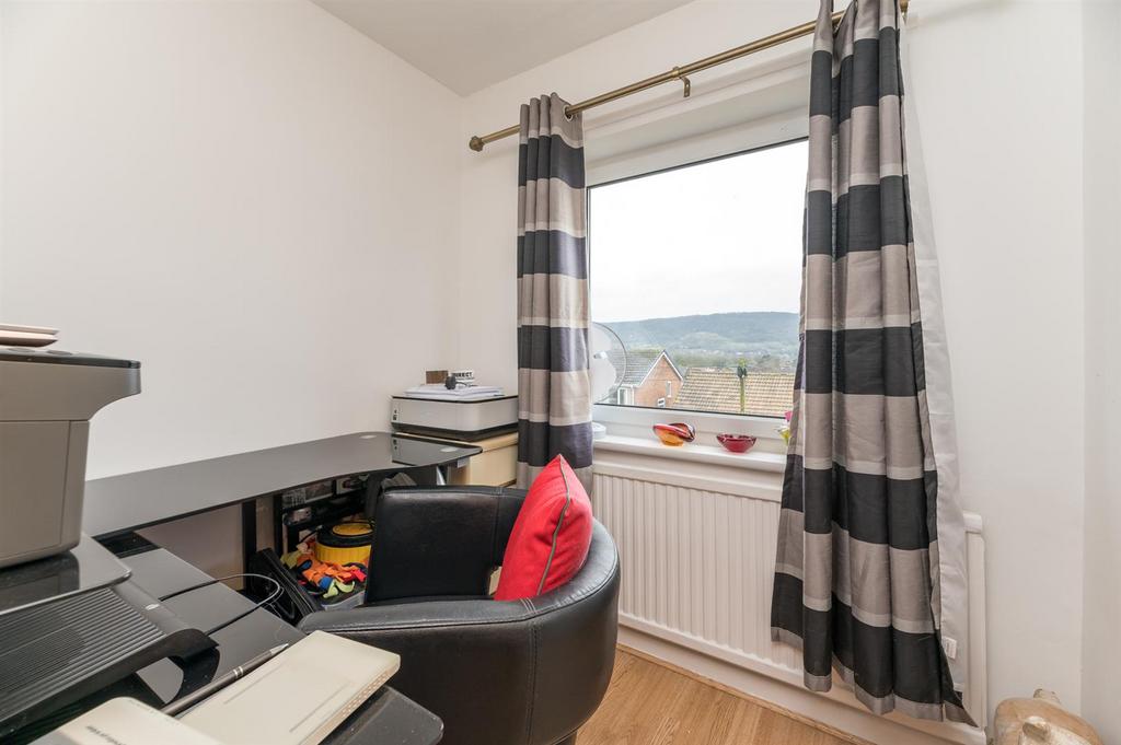 Bedroom 3 / office