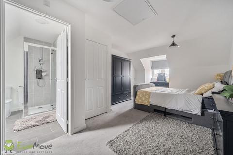 14 Barbour Drive, Burghfield Common, Reading, RG7 3FQ