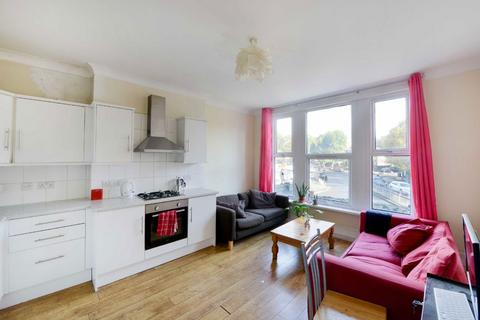 2 bedroom flat to rent, Brockley Road, London SE4