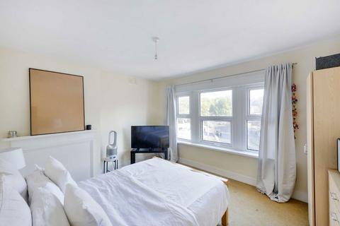 2 bedroom flat to rent, Brockley Road, London SE4