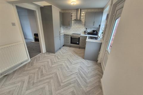 8 Ash Tree Road, Redditch, B97 6JL