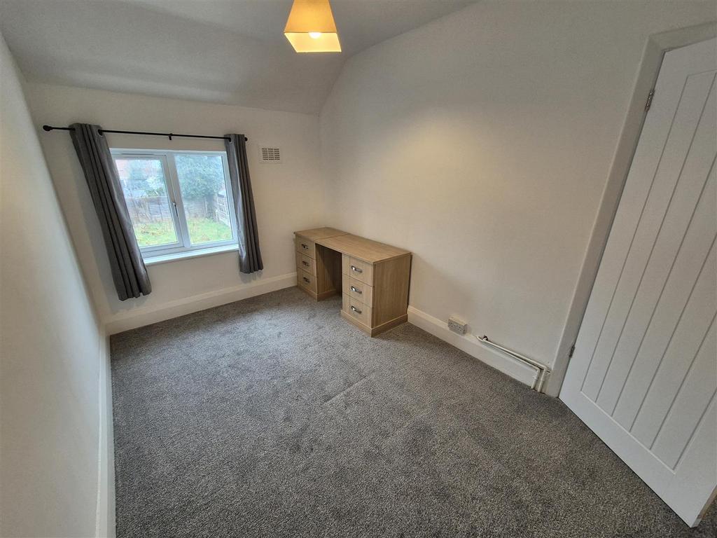 Second bedroom