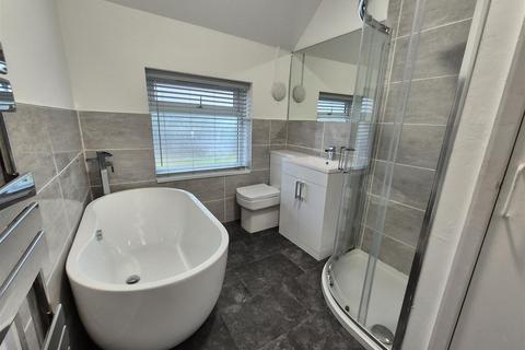 8 Ash Tree Road, Redditch, B97 6JL