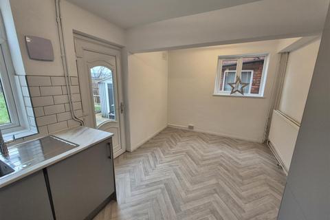 8 Ash Tree Road, Redditch, B97 6JL