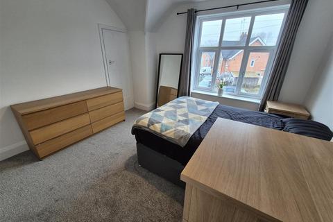 8 Ash Tree Road, Redditch, B97 6JL