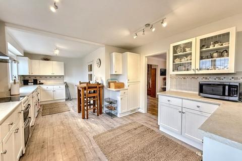 4 bedroom detached house for sale, Bridport