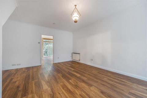 2 bedroom end of terrace house for sale, Cowper Road, Kingston Upon Thames KT2