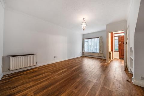 17 Cowper Road, Kingston Upon Thames, KT2 5PQ