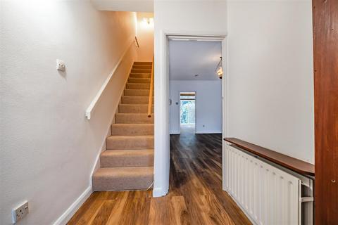 17 Cowper Road, Kingston Upon Thames, KT2 5PQ