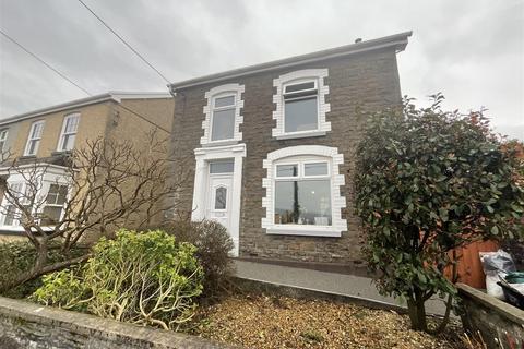 10 Brynamman Road, Lower Brynamman, Ammanford, SA18 1TP