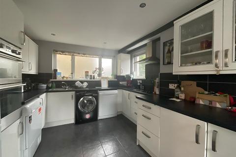 10 Brynamman Road, Lower Brynamman, Ammanford, SA18 1TP