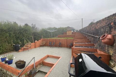10 Brynamman Road, Lower Brynamman, Ammanford, SA18 1TP